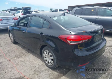 2018 Kia Forte Lx z USA, uszkodzony, nr VIN 3KPFK4A74JE227773